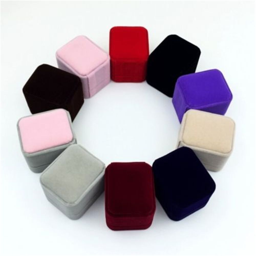 Square Red Engagement Velvet E - Body Jewelry Display incelemesi ve fiyatı