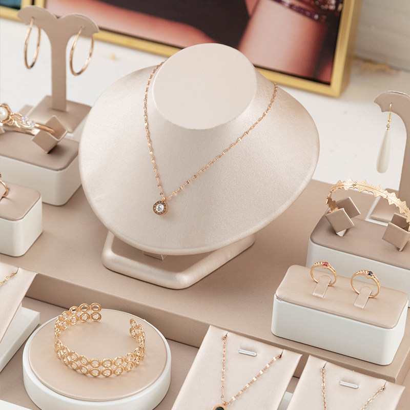 Elegant Necklace Display Manne - Body Jewelry Display Ideas incelemesi ve fiyatı