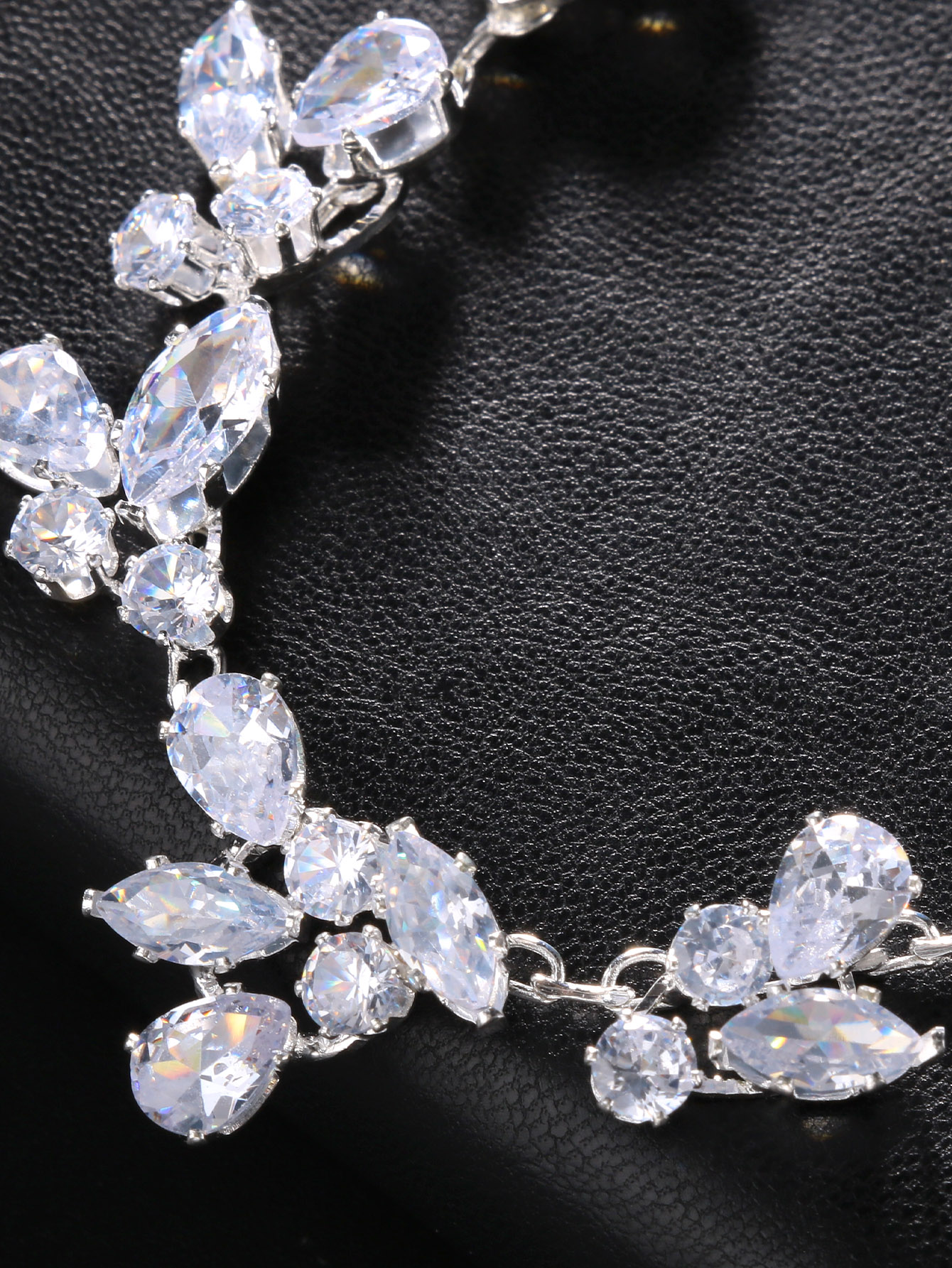 Crystal Leaf Backdrop Necklace - Body Jewelry Necklace incelemesi ve fiyatı