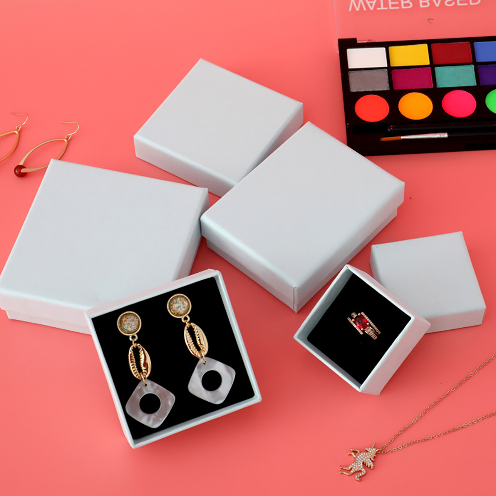 30pcs/Lot White Jewelry Box Ne - Body Jewelry Display incelemesi ve fiyatı