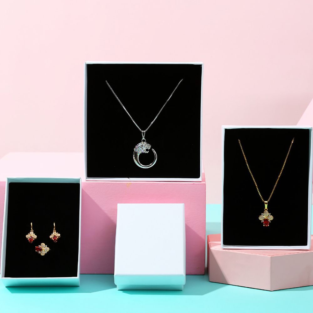 30pcs/Lot White Jewelry Box Ne - Body Jewelry Display incelemesi ve fiyatı