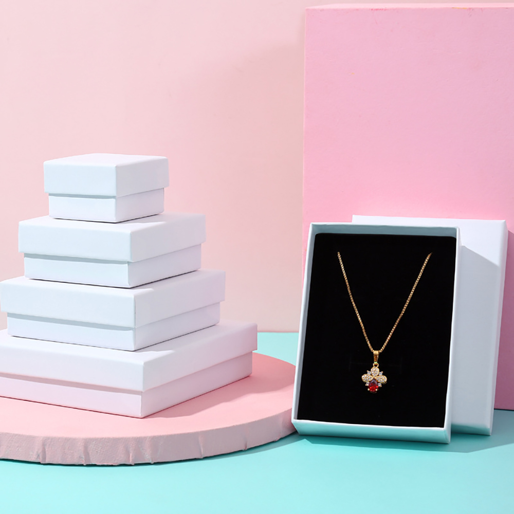 30pcs/Lot White Jewelry Box Ne - Body Jewelry Display incelemesi ve fiyatı